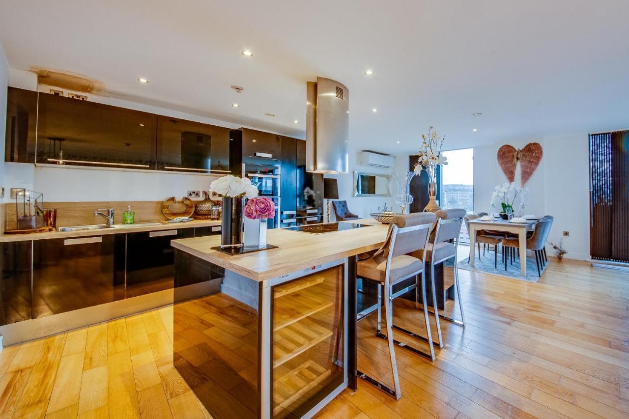 Spacious 3-Bed Penthouse With City Sky Line Views 셰필드 외부 사진