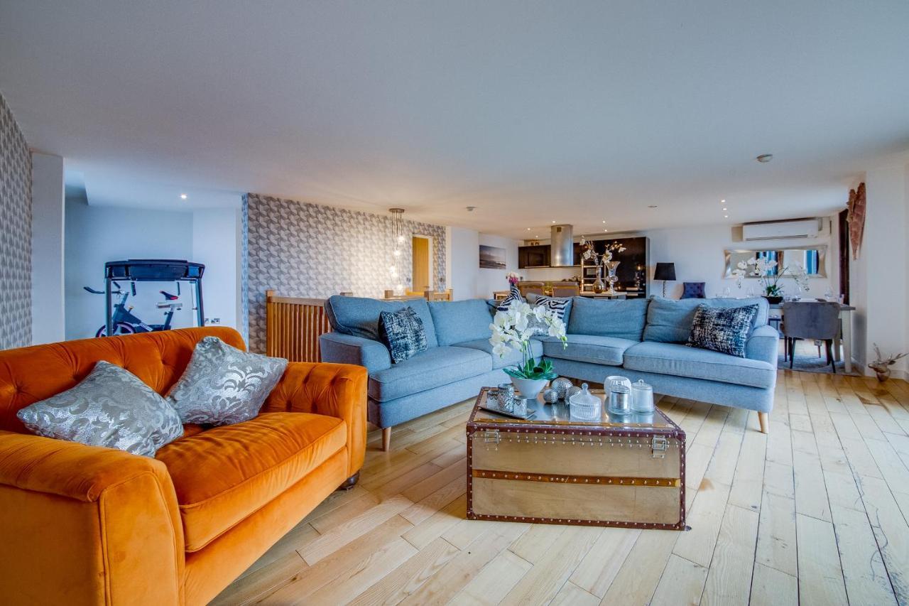 Spacious 3-Bed Penthouse With City Sky Line Views 셰필드 외부 사진