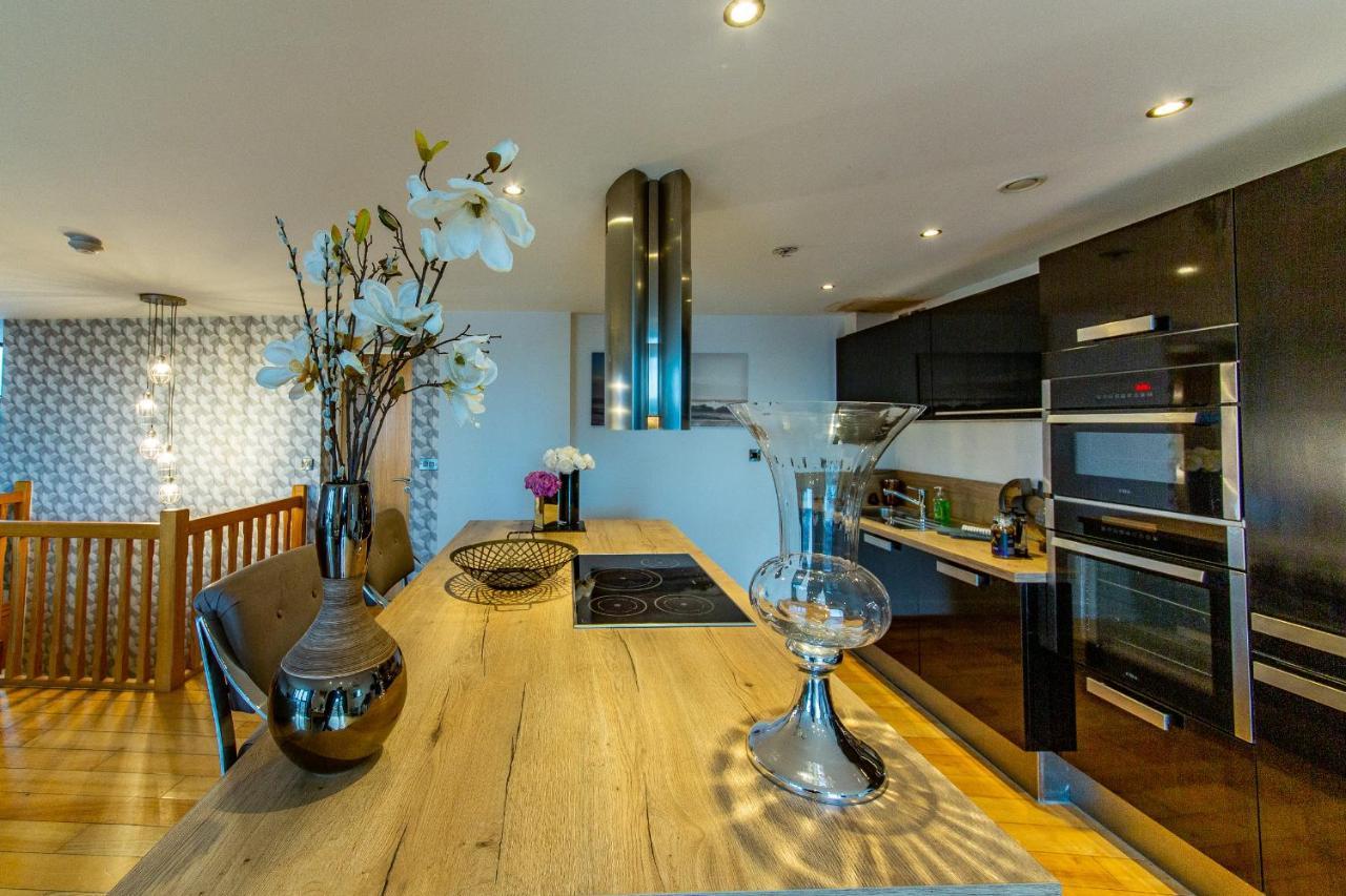 Spacious 3-Bed Penthouse With City Sky Line Views 셰필드 외부 사진