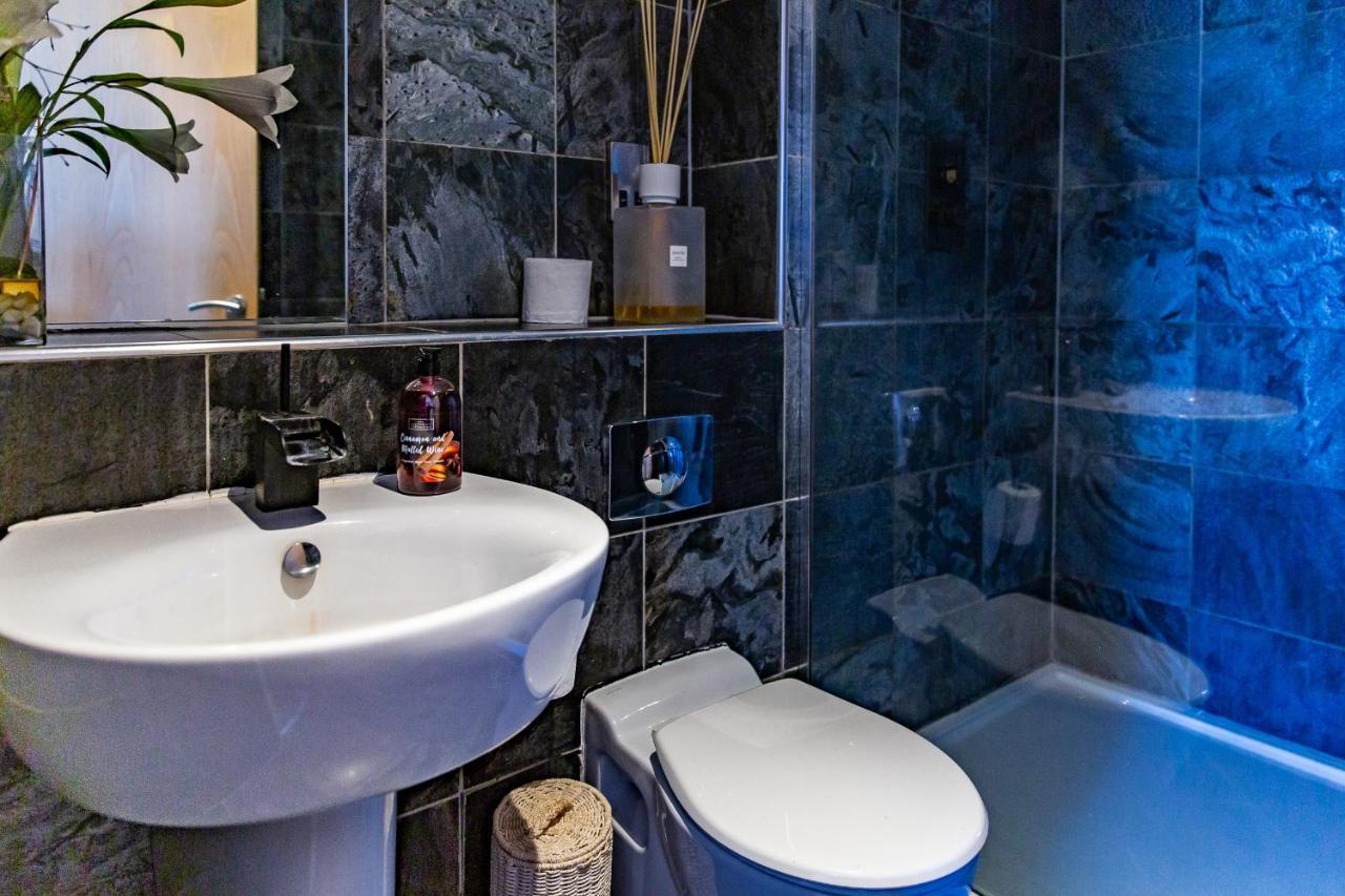 Spacious 3-Bed Penthouse With City Sky Line Views 셰필드 외부 사진